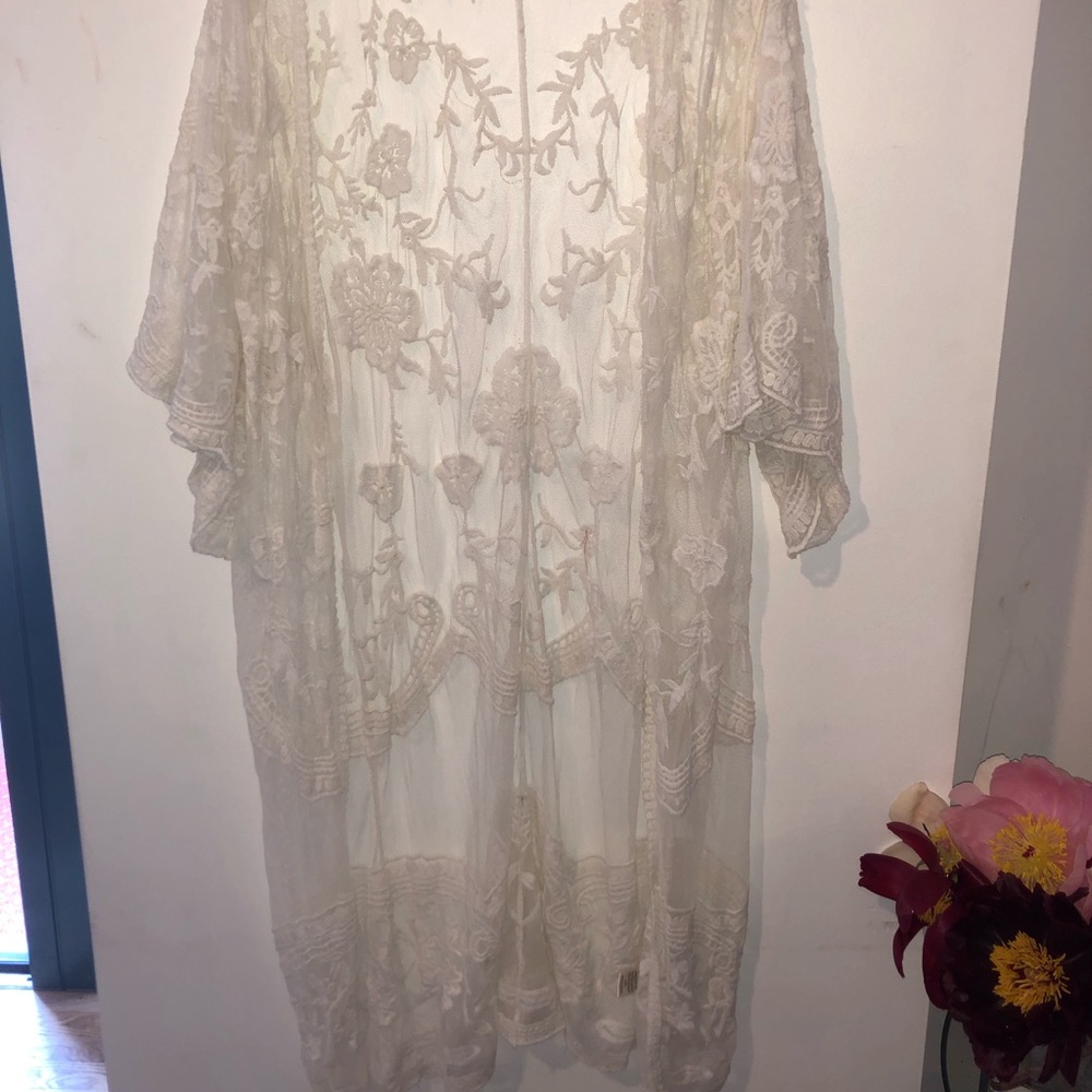 Cardigan lace